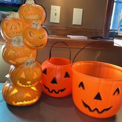 Lot 257 - pumpkins