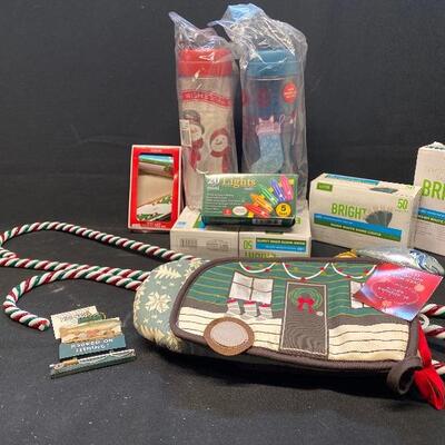 Lot 53: Christmas Decor