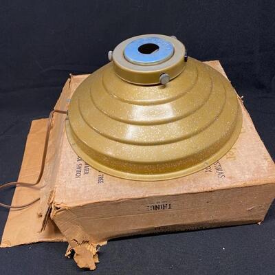 Lot 46: Christmas Essentials 