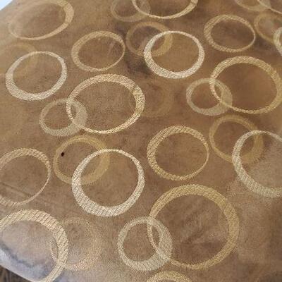 Lot 66: Amisco Pub Table Set