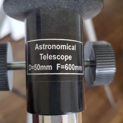 Lot 111:  Telescope