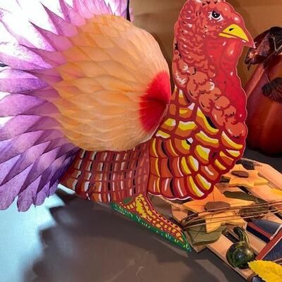 Lot 263 - Fall Decor