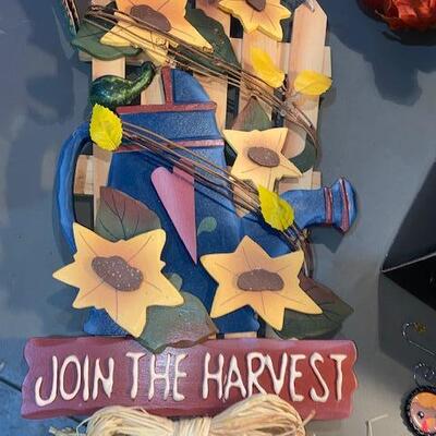 Lot 263 - Fall Decor