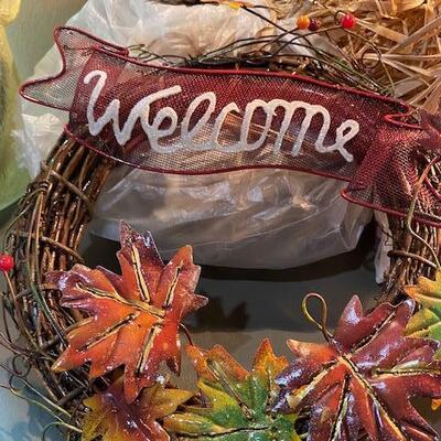 Lot 281 - fall decor