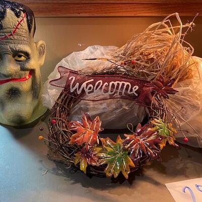 Lot 281 - fall decor