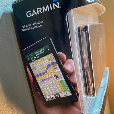 Lot 283 - Garmin New in Box