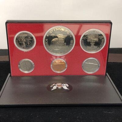 Lot 25 - 1975 S Coin Proof Set