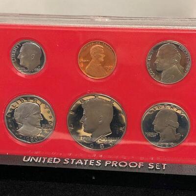 Lot 29 - 1980 S Coin Proof Set