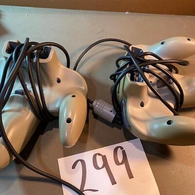 Lot 299- nintendo Controllers