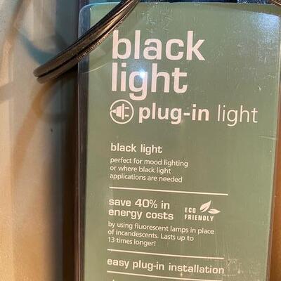 Lot 307 - Black Light