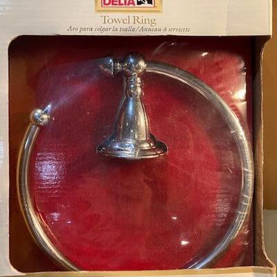 Lot 309 - Delta Towel Ring