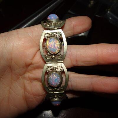 Beautiful! Vintage Mexico Sterling Silver Dragons Breath Opals Bracelet 925 Taxco Jewelry 1940s - RESERVE 
