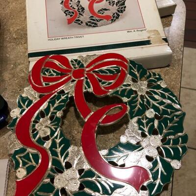 Wreath trivet (2) $5 each