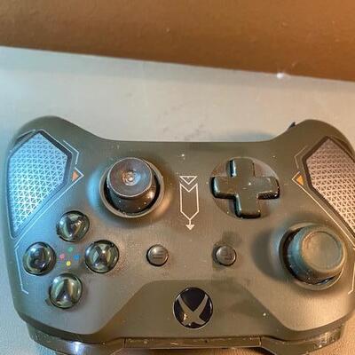 Lot 387 -XBox One Wireless controller