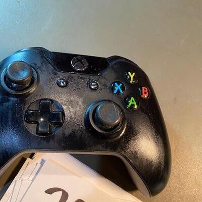 Lot 388 -XBox One Controller wireless
