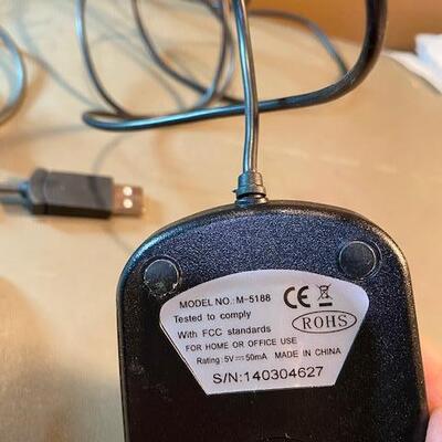 Lot 390 - computer mouse lot