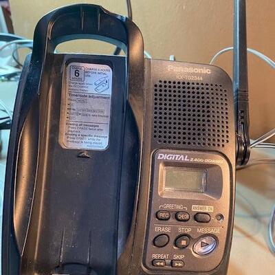Lot 392 - Cordless phones