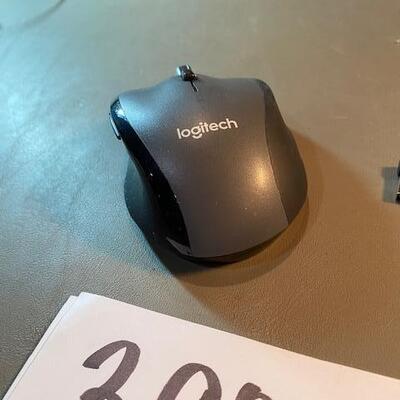 Lot 398 - Wireless Mouse