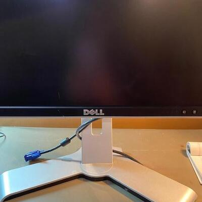 Lot 400 - 20" Computer Monitor