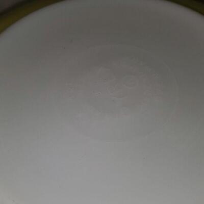Lg Yellow pyrex bowl