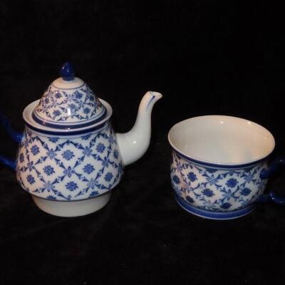 Harry and David Dishes