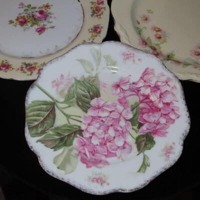 Vintage Rose Plates