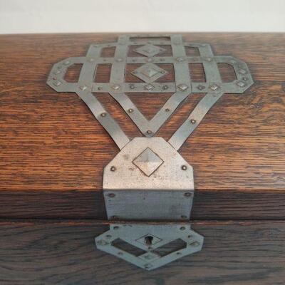 17 - Wooden Kindling Box