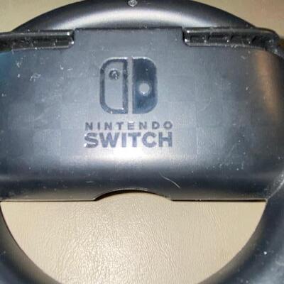 Lot Nintendo Switch controllers