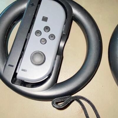 Lot Nintendo Switch controllers