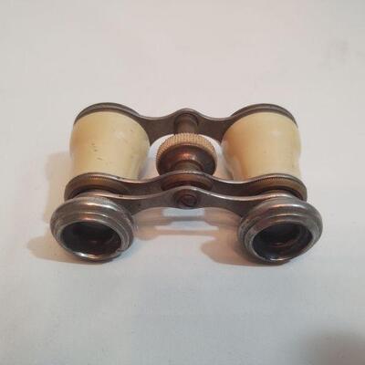 30 - Opera Glasses