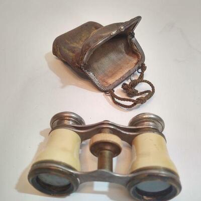 30 - Opera Glasses
