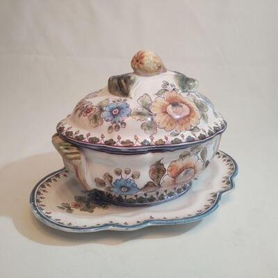 32 - Soup Tureen and Undertray