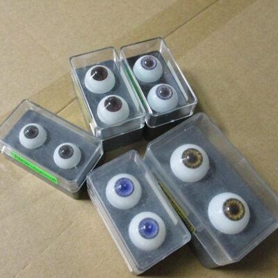 Lot 46 - Glastic Realistic Acrylic Doll Eyes