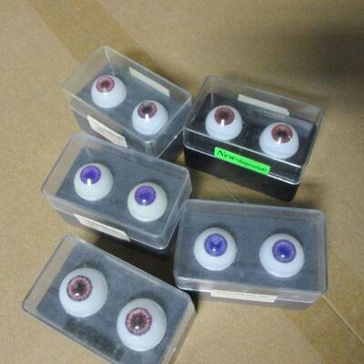 Lot 53 - Glastic Realistic Acrylic Doll Eyes