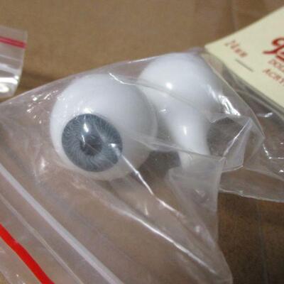 Lot 60 - Tallina's Doll Supplies Acrylic Eyes