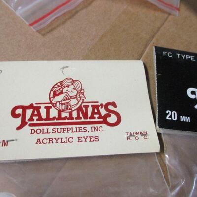 Lot 61 - Tallina's Doll Supplies Acrylic Eyes