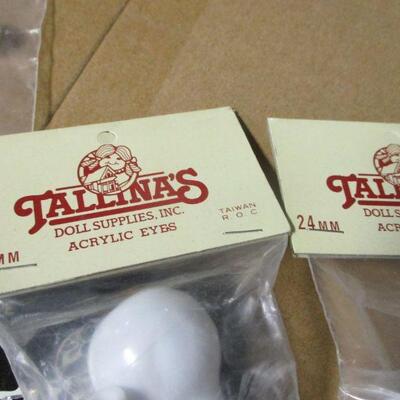 Lot 61 - Tallina's Doll Supplies Acrylic Eyes