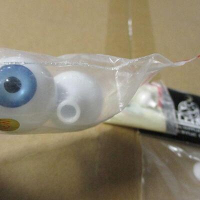 Lot 62 - Tallina's Doll Supplies Acrylic Eyes & Glastic - Eyelashes 