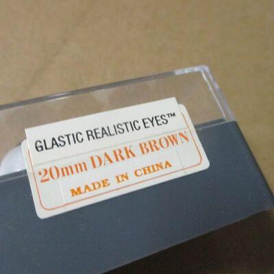 Lot 62 - Tallina's Doll Supplies Acrylic Eyes & Glastic - Eyelashes 