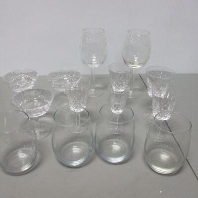 Lot 63 - Crystal Wine & Drinking Glasses