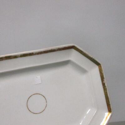 Lot 64 - Decorative Gold Trimmed Chinaware