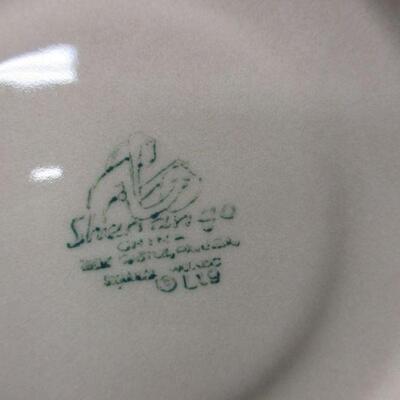 Lot 65 - Decorative Fine Chinaware - Syracuse China Crooksville