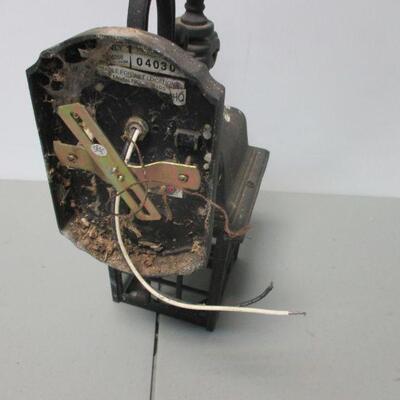 Lot 73 - Outdoor Electric Light 