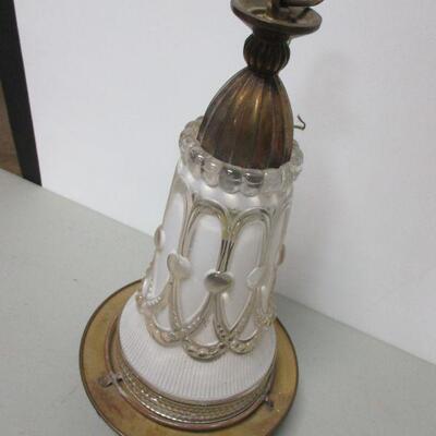 Lot 80 - Electric Hanging Light With Decorative Shade