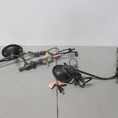 Lot 85 - Moveable Arm Wall Hanging Lights