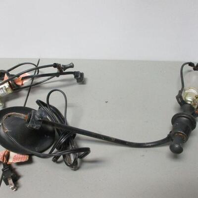 Lot 85 - Moveable Arm Wall Hanging Lights
