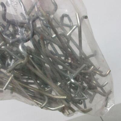 Lot 94 - Shoe Horns & Shelving Hooks