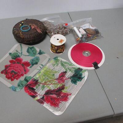 Lot 96 - Sewing Container & Accessories 