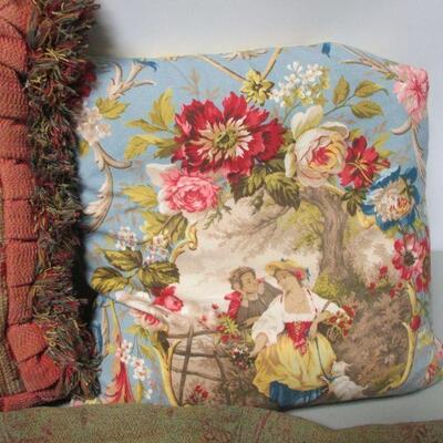 Lot 98 - Whitney Rugs & Carpets Scala Collection & Pillows 