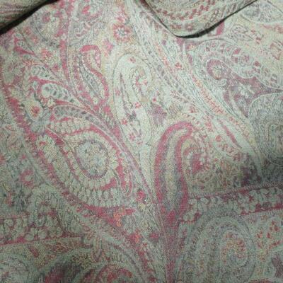 Lot 98 - Whitney Rugs & Carpets Scala Collection & Pillows 